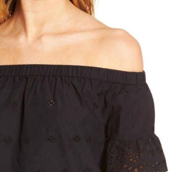 ✨ Madewell Off the Shoulder Eyelet Black Top ✨ - Picture 4 of 10